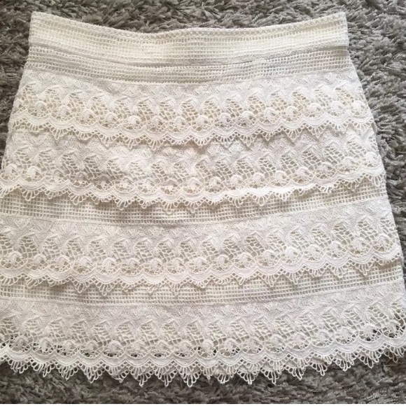 American Eagle mini skirt size 6 - Picture 2 of 7